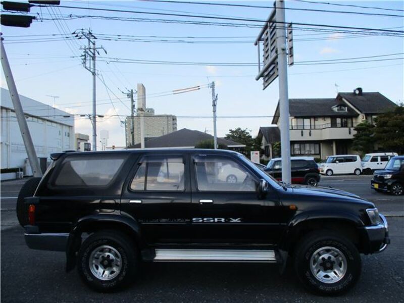HILUX SURF