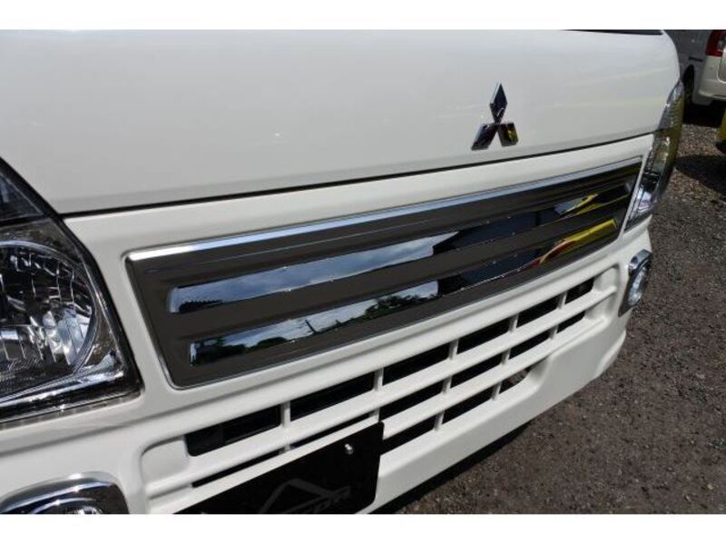 MINICAB TRUCK