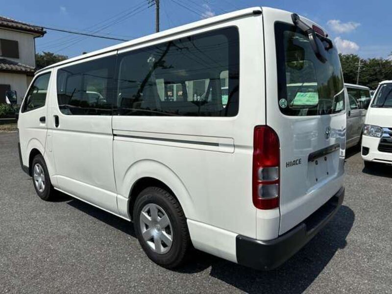 HIACE VAN