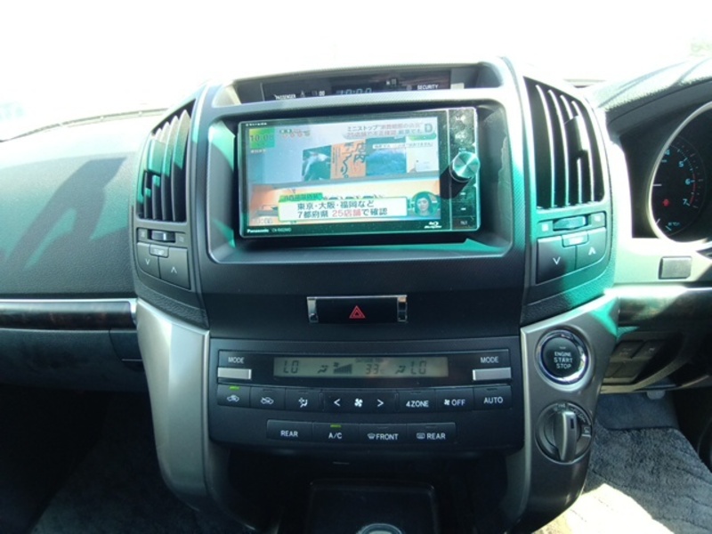 LAND CRUISER