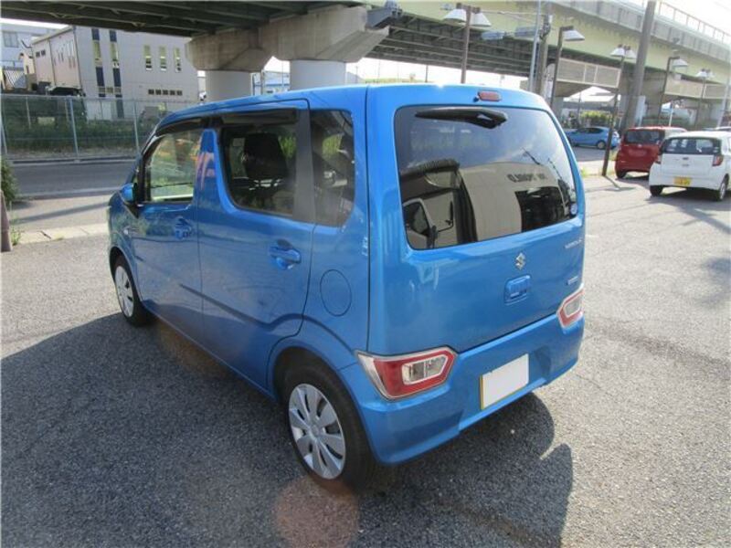 WAGON R