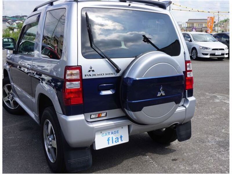PAJERO MINI
