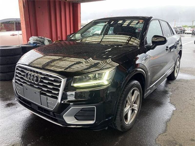 AUDI Q2