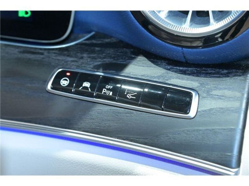 E-CLASS