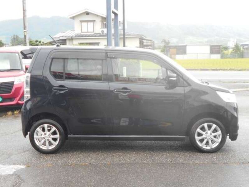 WAGON R