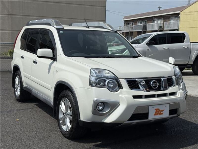 X-TRAIL