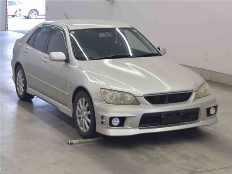 TOYOTA ALTEZZA