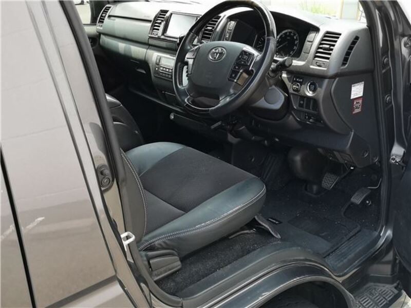HIACE VAN