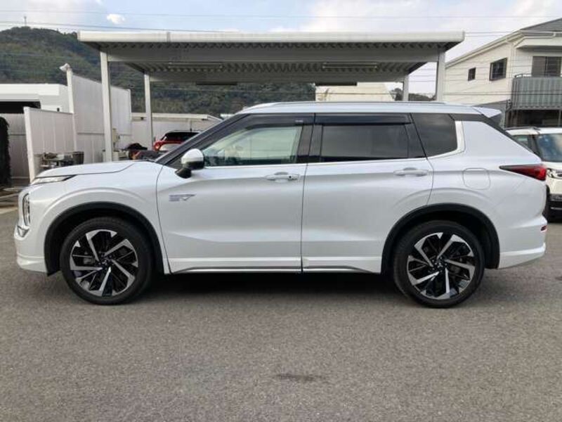 OUTLANDER