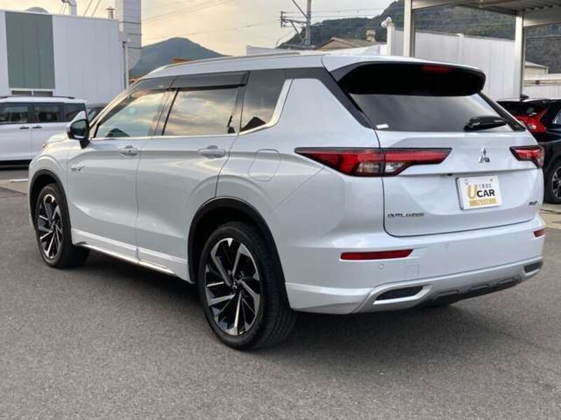 OUTLANDER
