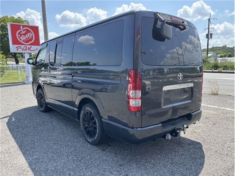 HIACE VAN