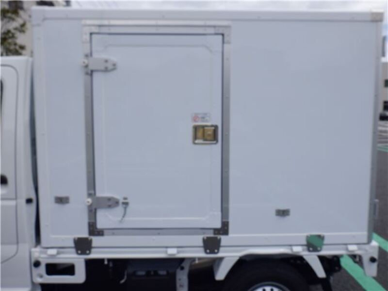 MINICAB TRUCK