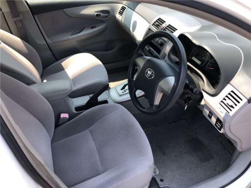 COROLLA AXIO