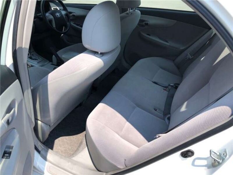 COROLLA AXIO