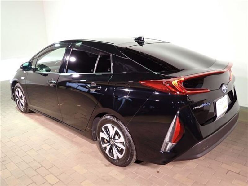 PRIUS PHV