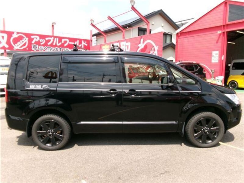 DELICA D5