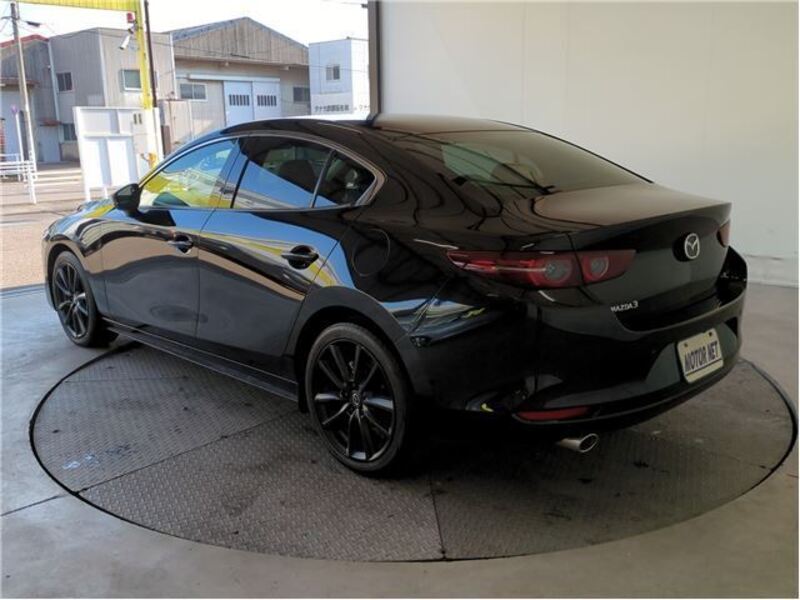 MAZDA3