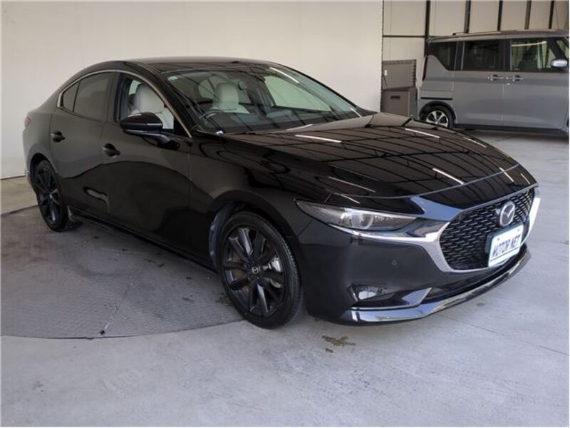 MAZDA3