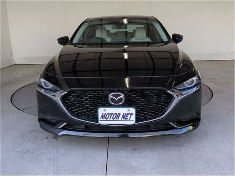 MAZDA3