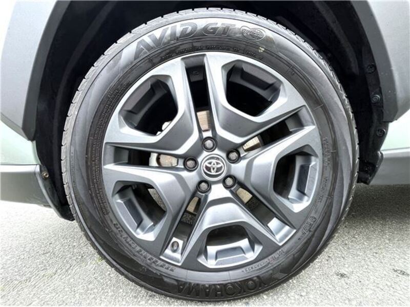 RAV4