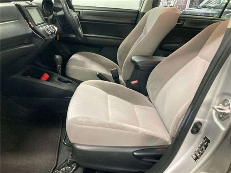 COROLLA AXIO