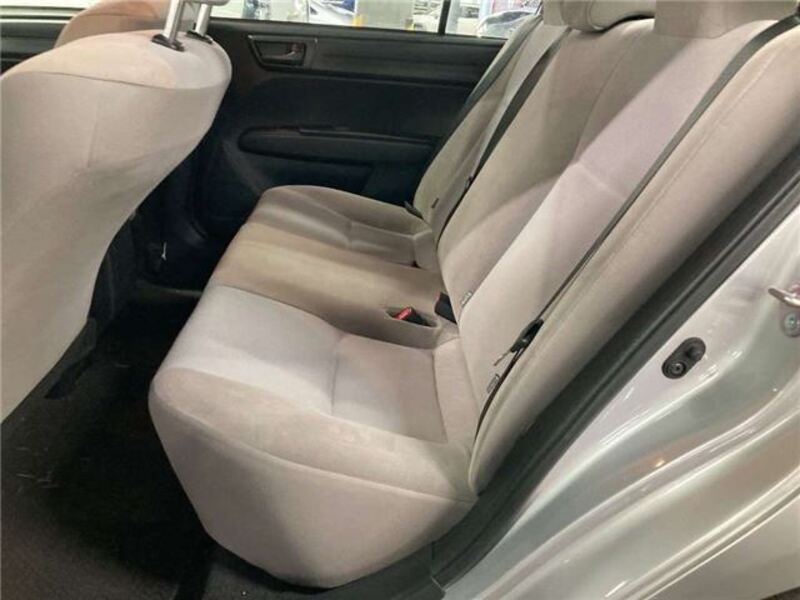 COROLLA AXIO