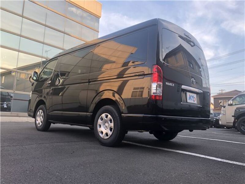 HIACE