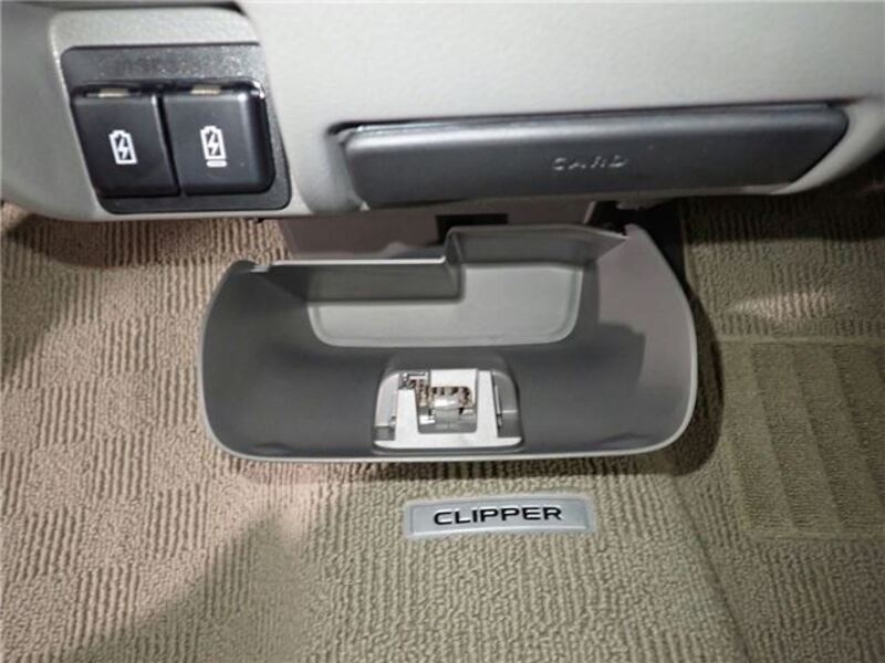 CLIPPER VAN