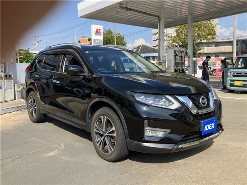 X-TRAIL