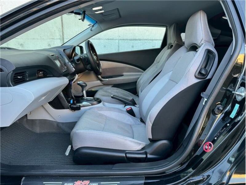 CR-Z