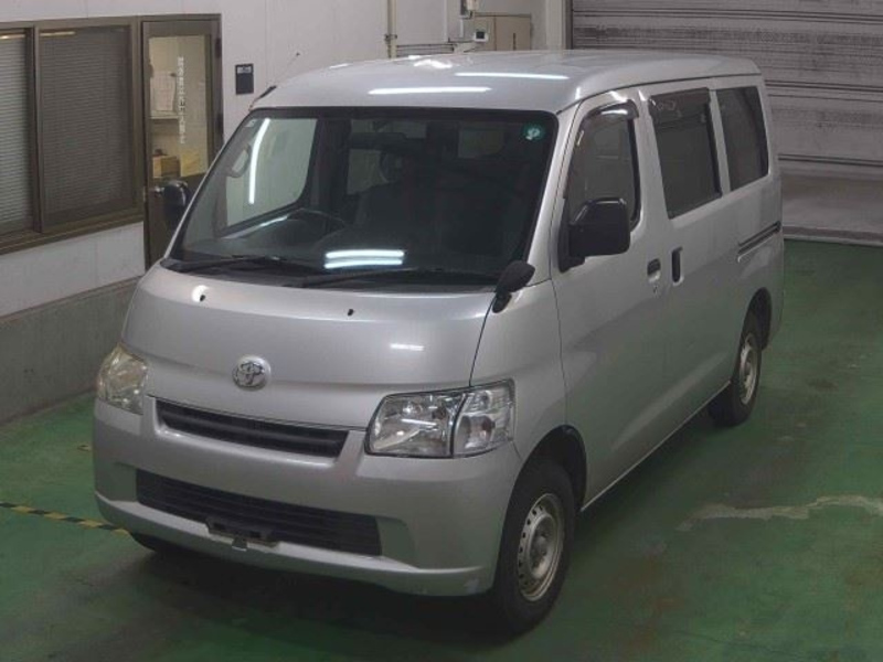 TOWN ACE VAN