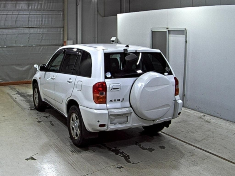RAV4