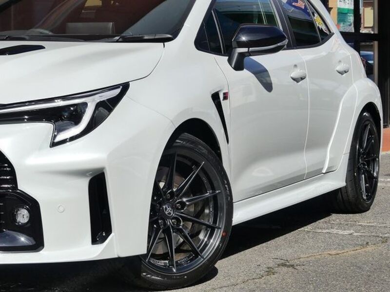 GR COROLLA