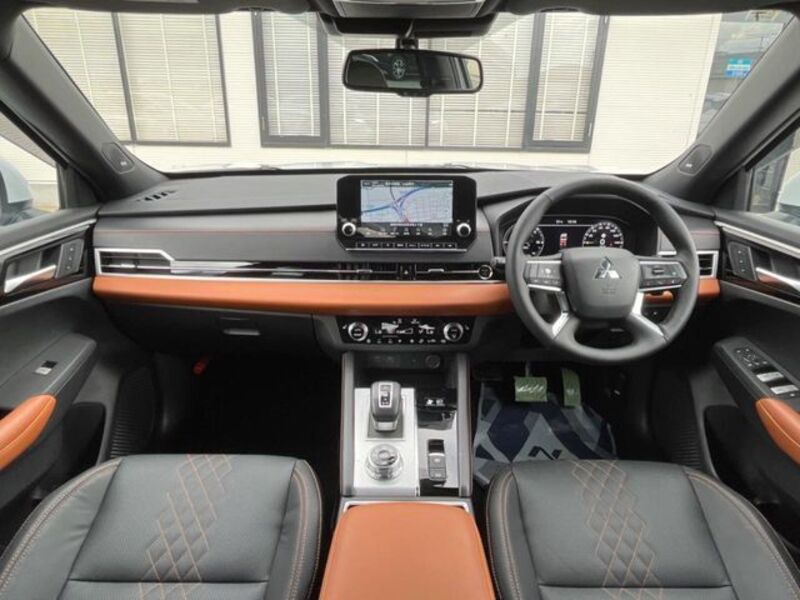 OUTLANDER PHEV