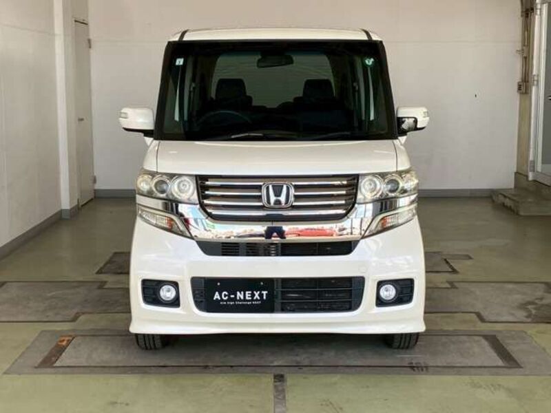 N BOX CUSTOM