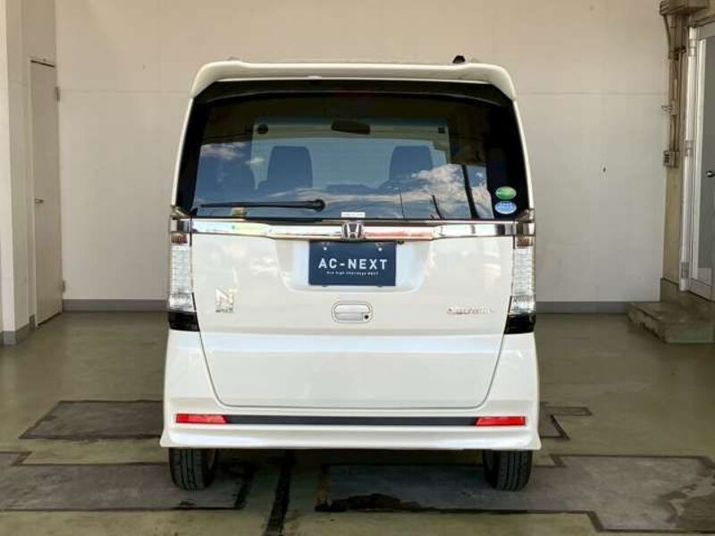 N BOX CUSTOM