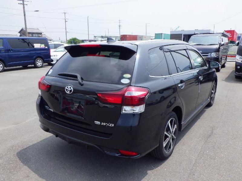 COROLLA FIELDER
