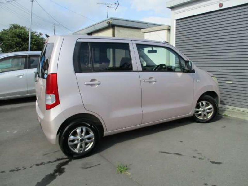 WAGON R