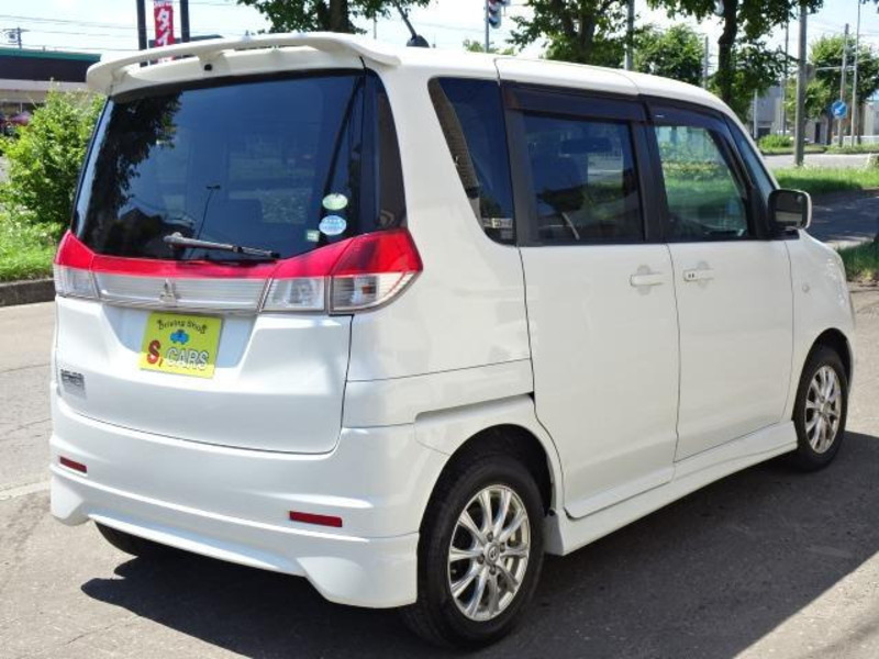 DELICA D2