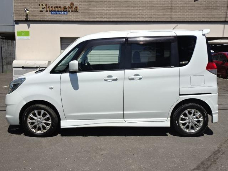 DELICA D2