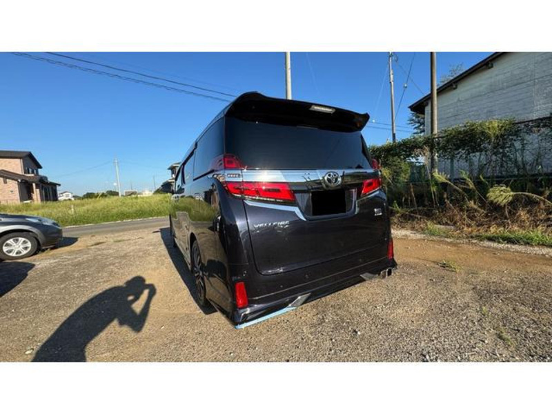 VELLFIRE