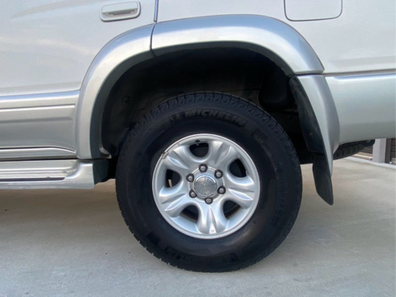 HILUX SURF