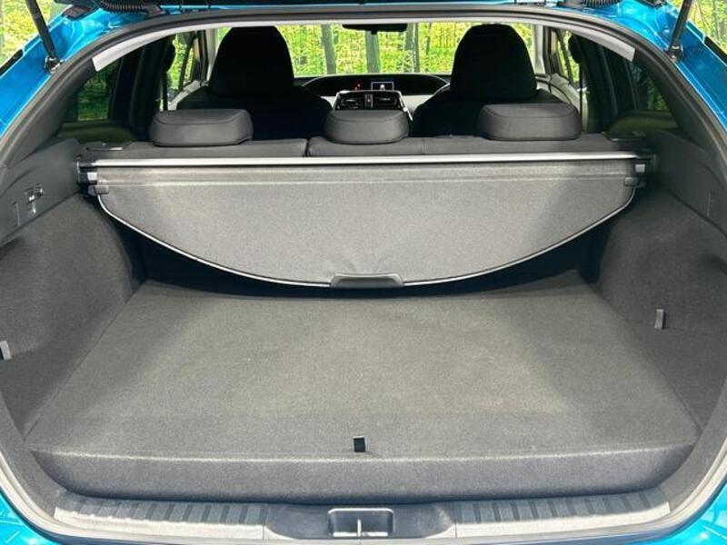 PRIUS PHV