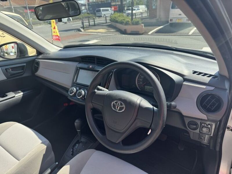 COROLLA AXIO