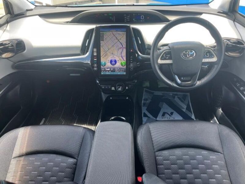 PRIUS PHV