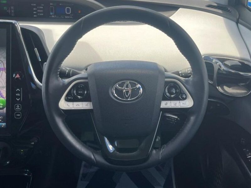 PRIUS PHV