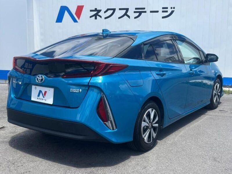 PRIUS PHV