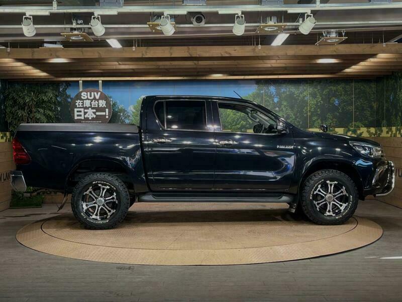 HILUX-19