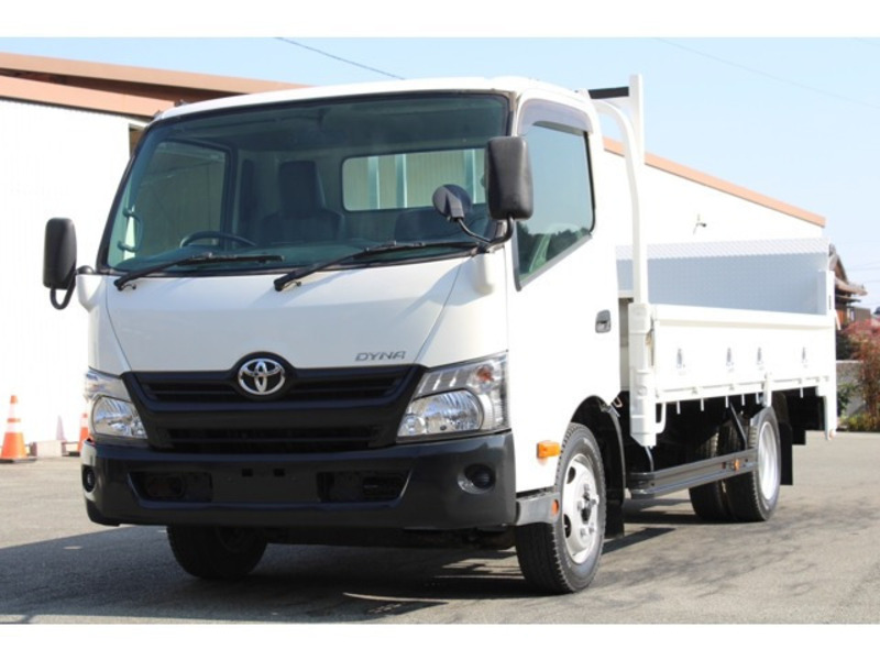 TOYOTA DYNA