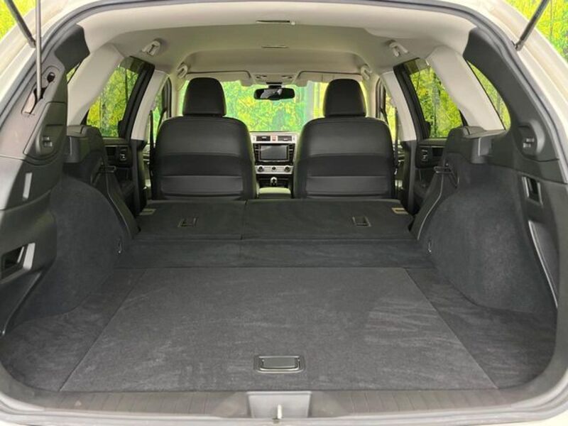 LEGACY OUTBACK